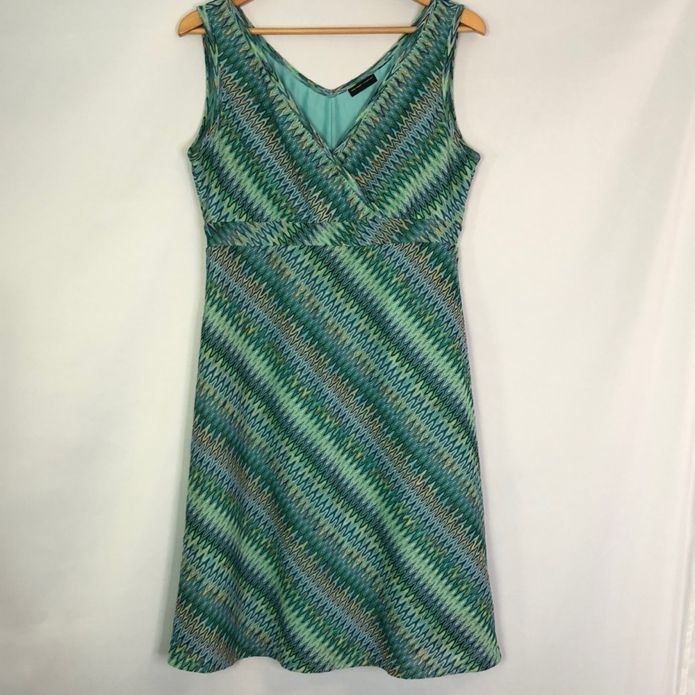 New York & Company Green Blue Zig Zag Faux-Wrap Dress Size M